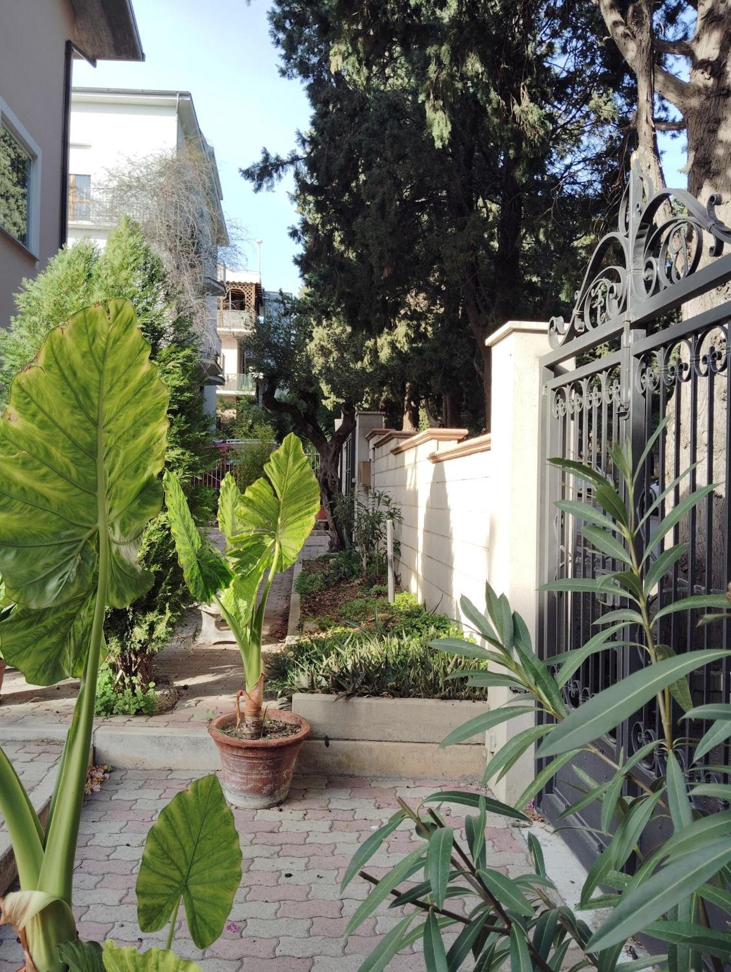 Short Lets Pescara Apartment ภายนอก รูปภาพ