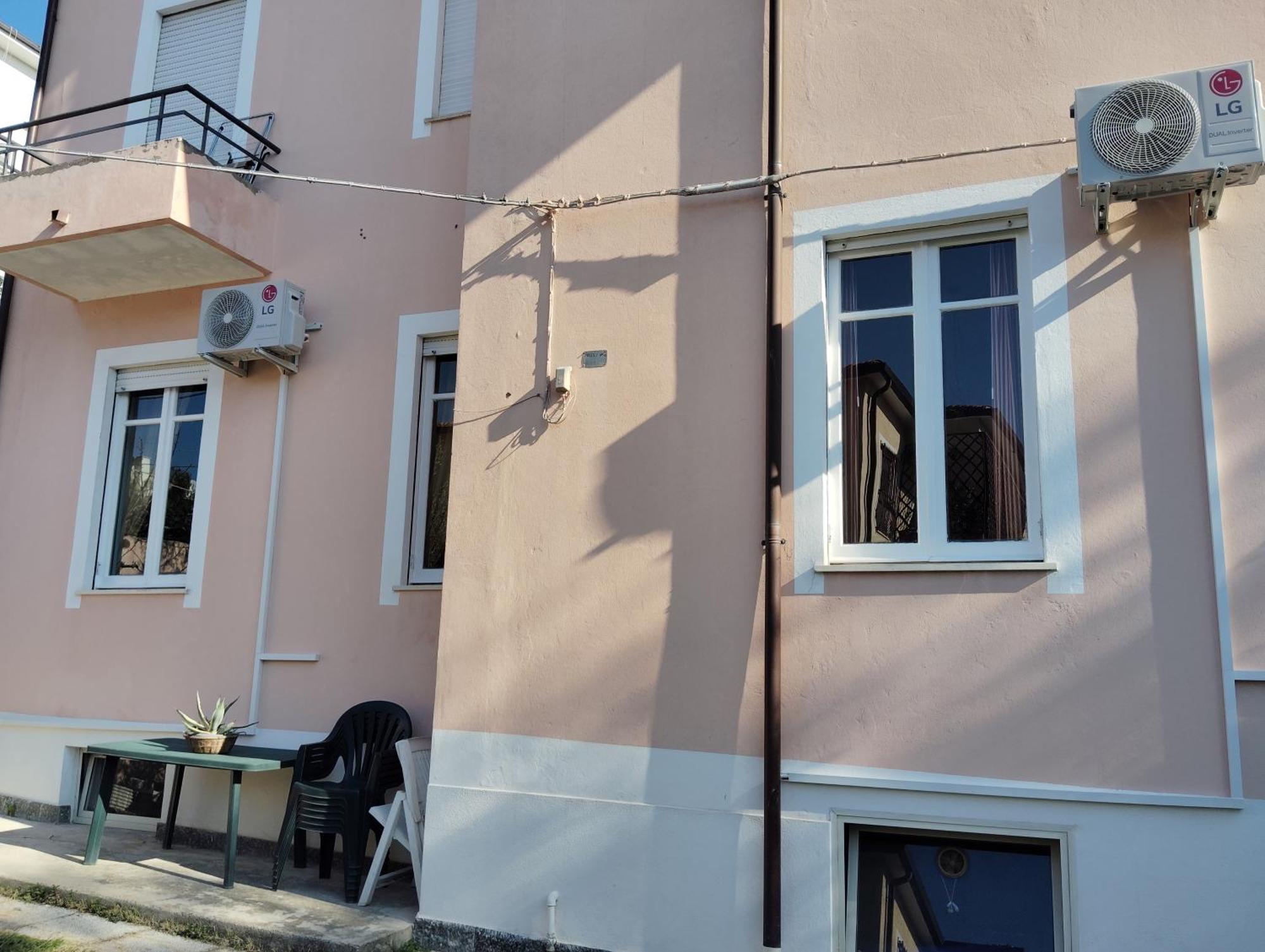 Short Lets Pescara Apartment ภายนอก รูปภาพ